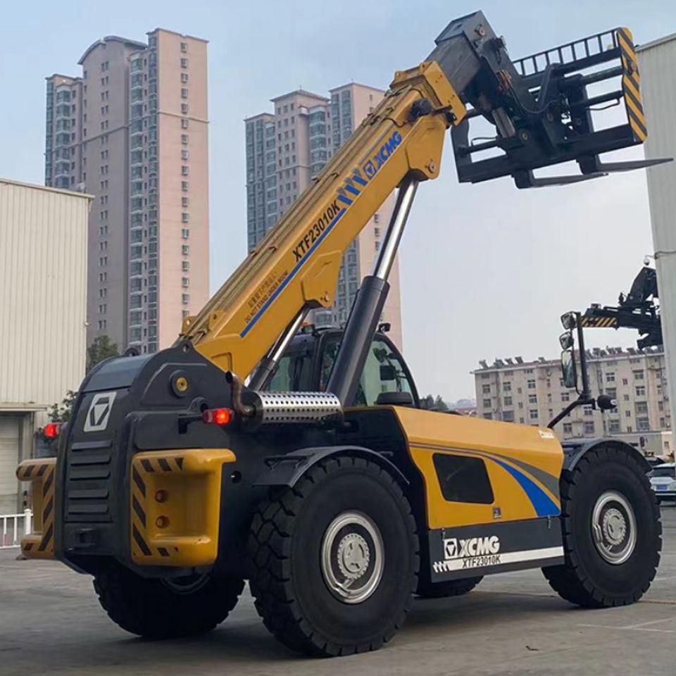 Official Brand XT680-170 4.5t Telescopic Handler with Cheap Price